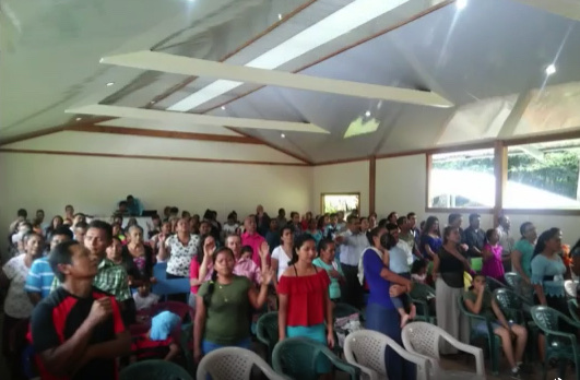 Sibuju congregation at dedication 2018